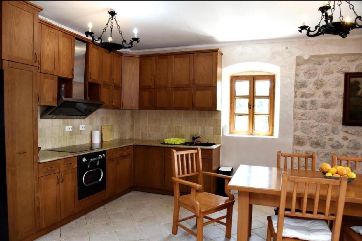 Apartments Barba โกตอร์ ภายนอก รูปภาพ